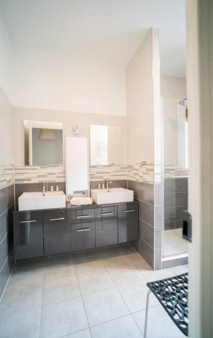 Appartement T4 Vue Mer Proche Gare Et Centre Ville Ajaccio  Luaran gambar
